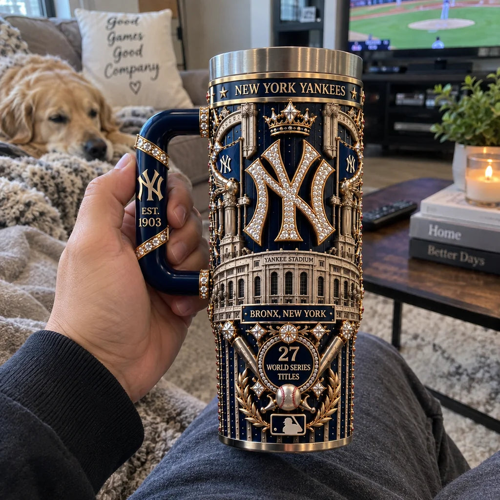New York Yankees — Pinstripe Crown Edition