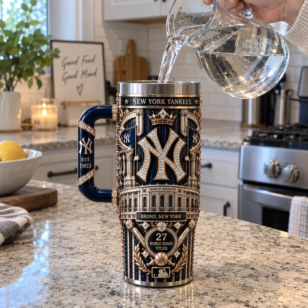 New York Yankees — Pinstripe Crown Edition
